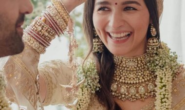 रणबीर-आलिया ने लिए बालकनी में सात फेरे