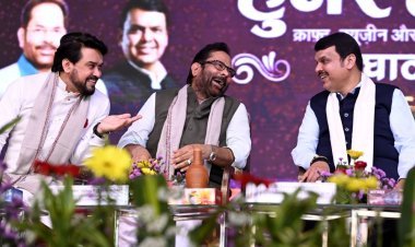 केंद्रीय मंत्री श्री अनुराग ठाकुर ने मुंबई में 40वें 'हुनर हाट' का उद्घाटन किया