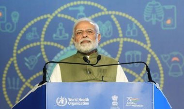 भारत की पारंपरिक चिकित्सा पद्धति सिर्फ इलाज तक सीमित नहीं है। यह जीवन का एक समग्र विज्ञान है