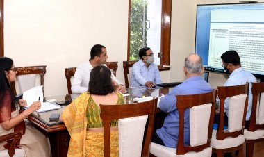 जनघोषणा पत्र की योजनाएं प्राथमिकता से करें पूरा  -मुख्य सचिव