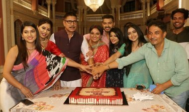 "रंग जाऊं तेरे रंग में" के 100 एपिसोड पूरे होने पर सेलिब्रेशन