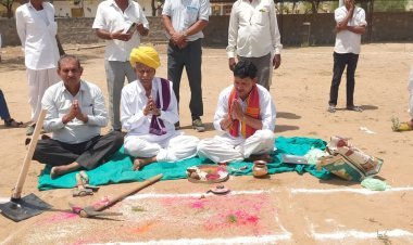 जैन भामाशाह परिवार द्वारा  श्री आशापुरी विद्यालय में शिलान्यास कार्यक्रम आयोजित