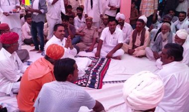 अल्पसंख्यक मामलात मंत्री ने जैसलमेर जिले के विभिन्न ग्रामीण क्षेत्रों में जनसुनवाई कर आमजन की सुनी परिवेदनाएं