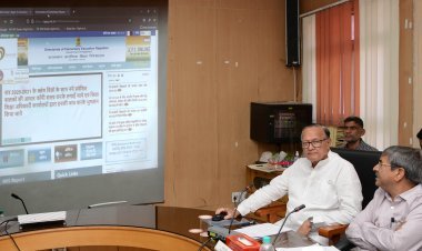 शिक्षा मंत्री ने आरटीई के तहत स्कूलों में प्रवेश के लिए ऑनलाइन लॉटरी निकाली