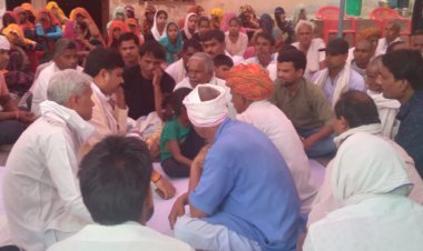 सामाजिक न्याय एवं अधिकारिता मंत्री ने सडक दुर्घटना के मृतकों के परिजनों को सांत्वना दी