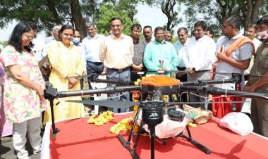 आईआईएफएल फाउंडेशन के सहयोग से एम पी यु ए टी मे कृषि ड्रोन का संचालन