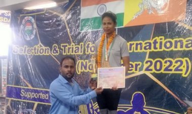 पावर लिफ्टर काजल द्वारा जीता गया स्वर्ण पदक