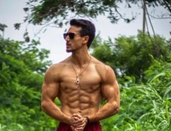 टाइगर श्रॉफ ने कॉफी विद करण में शेयर किया बेस्ट मोमेंट