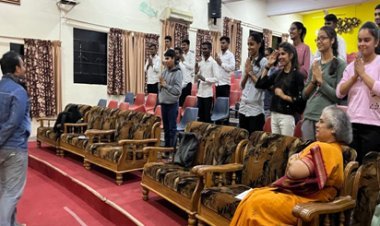 सामूहिक भावना का बीजारोपण बचपन से ही हो :डॉ मीनू श्रीवास्तव