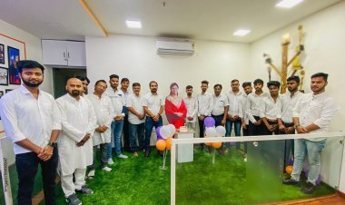 अपना दल (एस) इंदौर कार्यालय में अनोखे ढंग से मनाया गया राष्ट्रीय अध्यक्ष अनुप्रिया पटेल का जन्मदिन