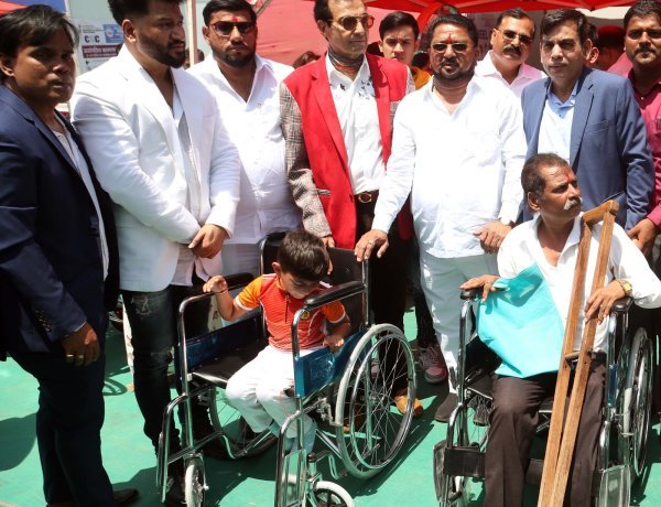 बॉलीवुड में मुफ्त महा आरोग्य शिविर का आयोजन