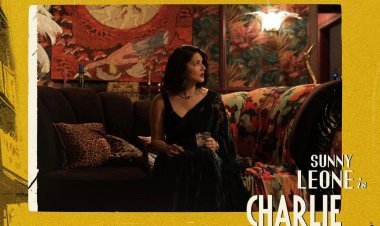 दिल चुरा लेगा सनी लियोन का ब्लैक साड़ी लुक