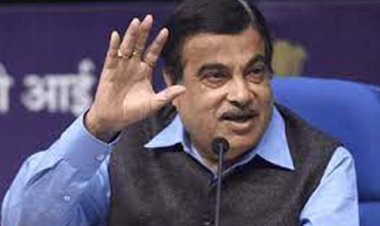 डीलर भी वाहन सैपिंग सुविधाएं खोलें : गडकरी