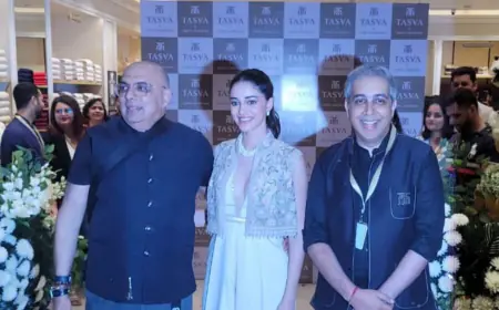 तरुण तहलियानी की मौजूदगी में अनन्‍या पांडे ने किया 'तस्‍वा' का उद्घाटन