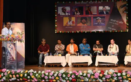 यतीश कुमार की बहुप्रशंसित पुस्तक 'बोरसी भर आँच' पर परिचर्चा का कार्यक्रम का आयोजन किया गया