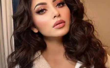 आनंद पीरामल के साथ करिश्माई मुस्कान और आभा बिखेरती नजर आई उर्वशी रौतेला 