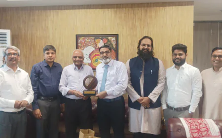 आईआईएम रायपुर और सेंटर फॉर स्टडीज ऑन होलिस्टिक डेवलपमेंट (सीएसएचडी) ने शोध और क्षेत्रीय विकास को बढ़ावा देने के लिए समझौता ज्ञापन पर हस्ताक्षर किए