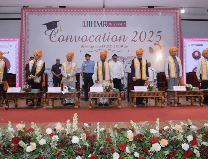 IIHMR विश्वविद्यालय के वार्षिक दीक्षांत समारोह 2025 में 423 स्नातकों को सम्मानित किया गया, वैश्विक मान्यता और शैक्षणिक उत्कृष्टता पर प्रकाश डाला गया