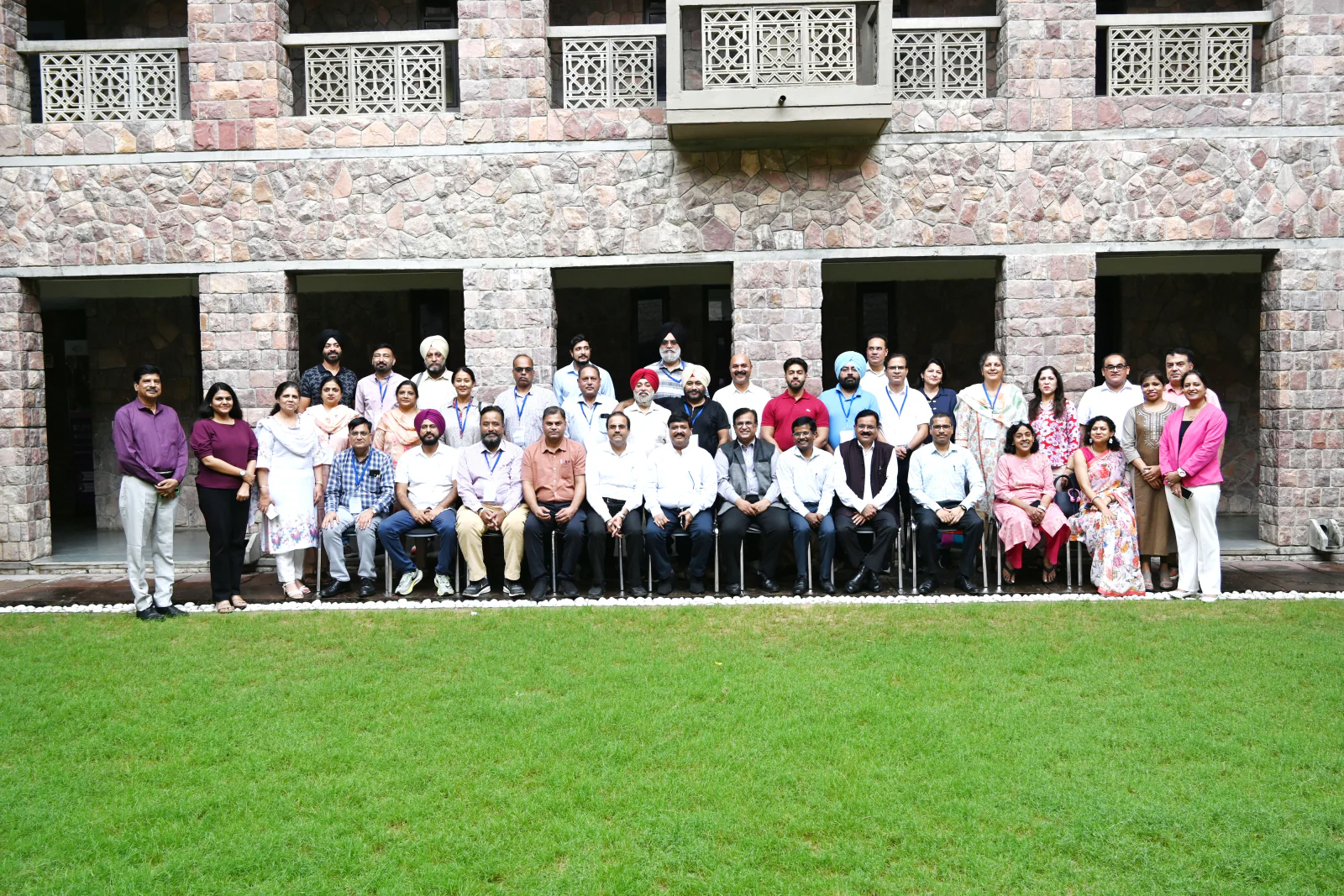 पंजाब के 28 वरिष्ठ चिकित्सा अधिकारियों ने आईआईएचएमआर यूनिवर्सिटी जयपुर  में किया ट्रेनिंग प्रोग्राम पूरा