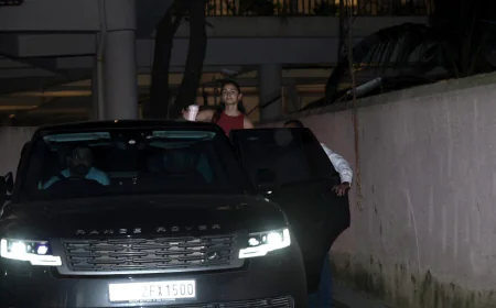 भंसाली की ‘लव एंड वॉर’ को लेकर हलचल तेज, रणबीर-आलिया-विक्की की तिकड़ी एक साथ दिखी