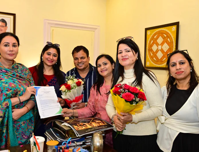 इन्फ्लुएंसर एंड बिजनेस सुपर एक्सीलेंस अवॉर्ड हेतु उपमुख्यमंत्री दिया कुमारी को औपचारिक आमंत्रण
