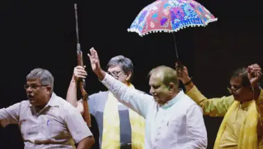 रवींद्र मंच पर ‘जामुन का पेड़’ का धमाका: हंसी, व्यंग और इमोशन का ऐसा कॉम्बो कि दर्शक बोले—वाह!